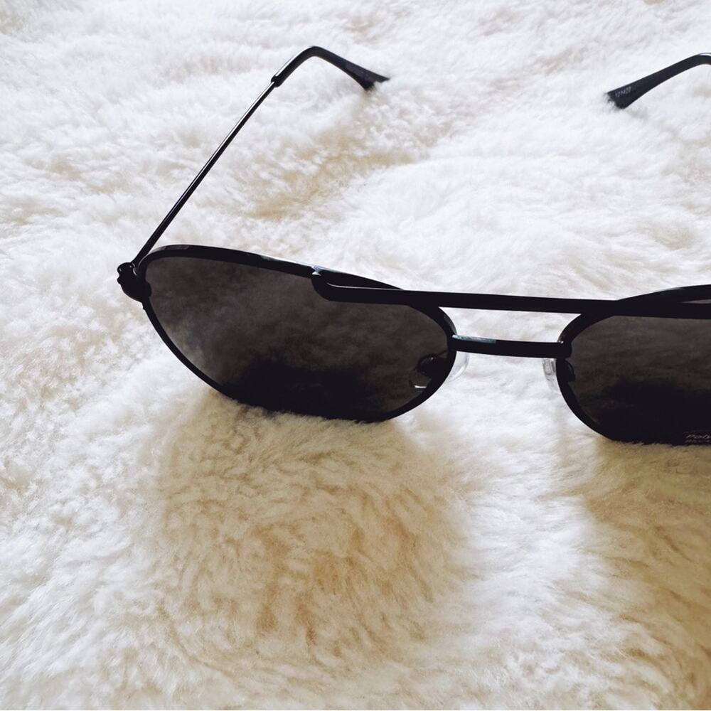Tiana Black Minimalist Aviator Sunglasses - Picture 5 of 9
